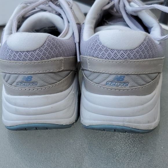 New Balance Women's Athletic Walking Running Shoe - Picture 4 of 7